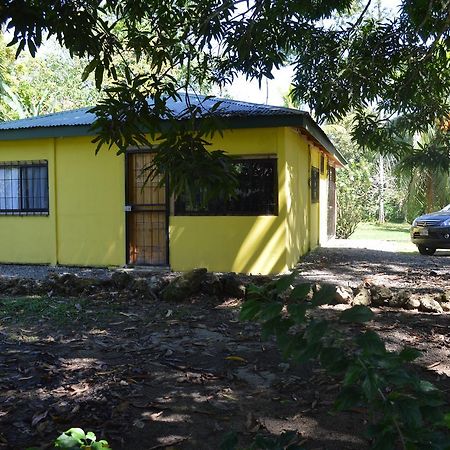 Casita Amarilla Vila Cahuita Exterior foto